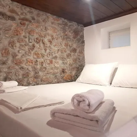 Guest house ζoe *